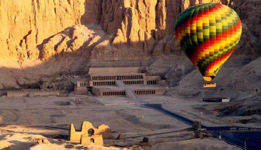 Luxor Tagesausflug & Heißluftballonfahrt ab Soma bay